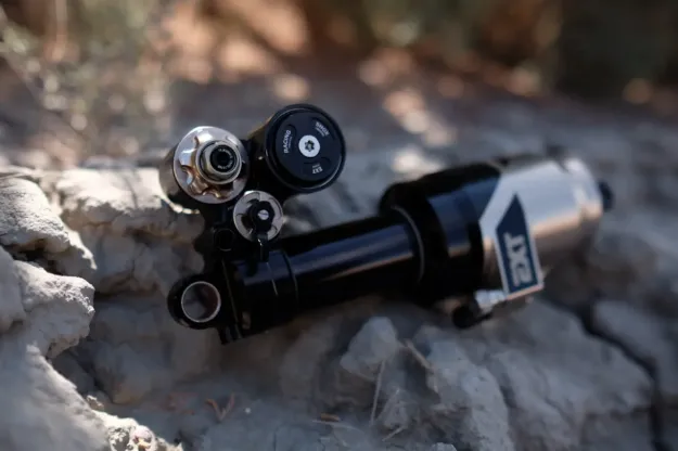 Picture of EXT ARIA Shock